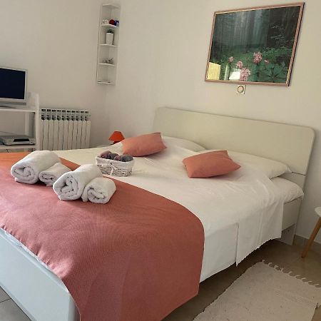 Apartments Bor 梅杜林 外观 照片